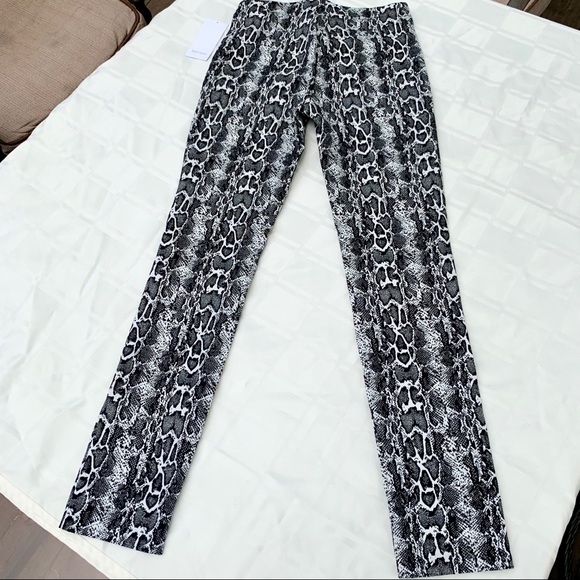Karen Kane Sky Country Piper Pants - Picture 5 of 8